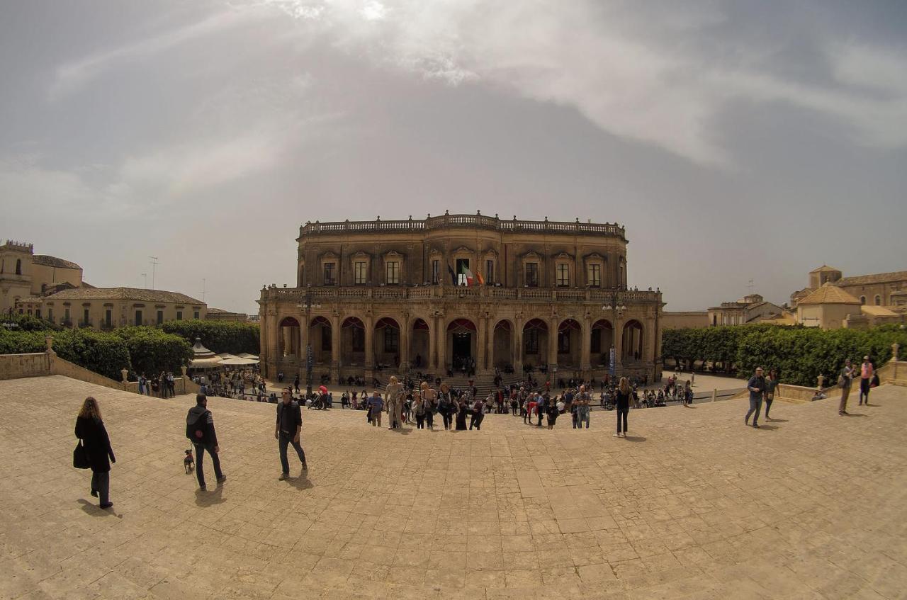 Quattroquarti Stradivari Home Noto Exterior foto